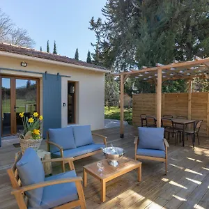Appartement Mas Neuf De Romanin : Mas Provençal Familial